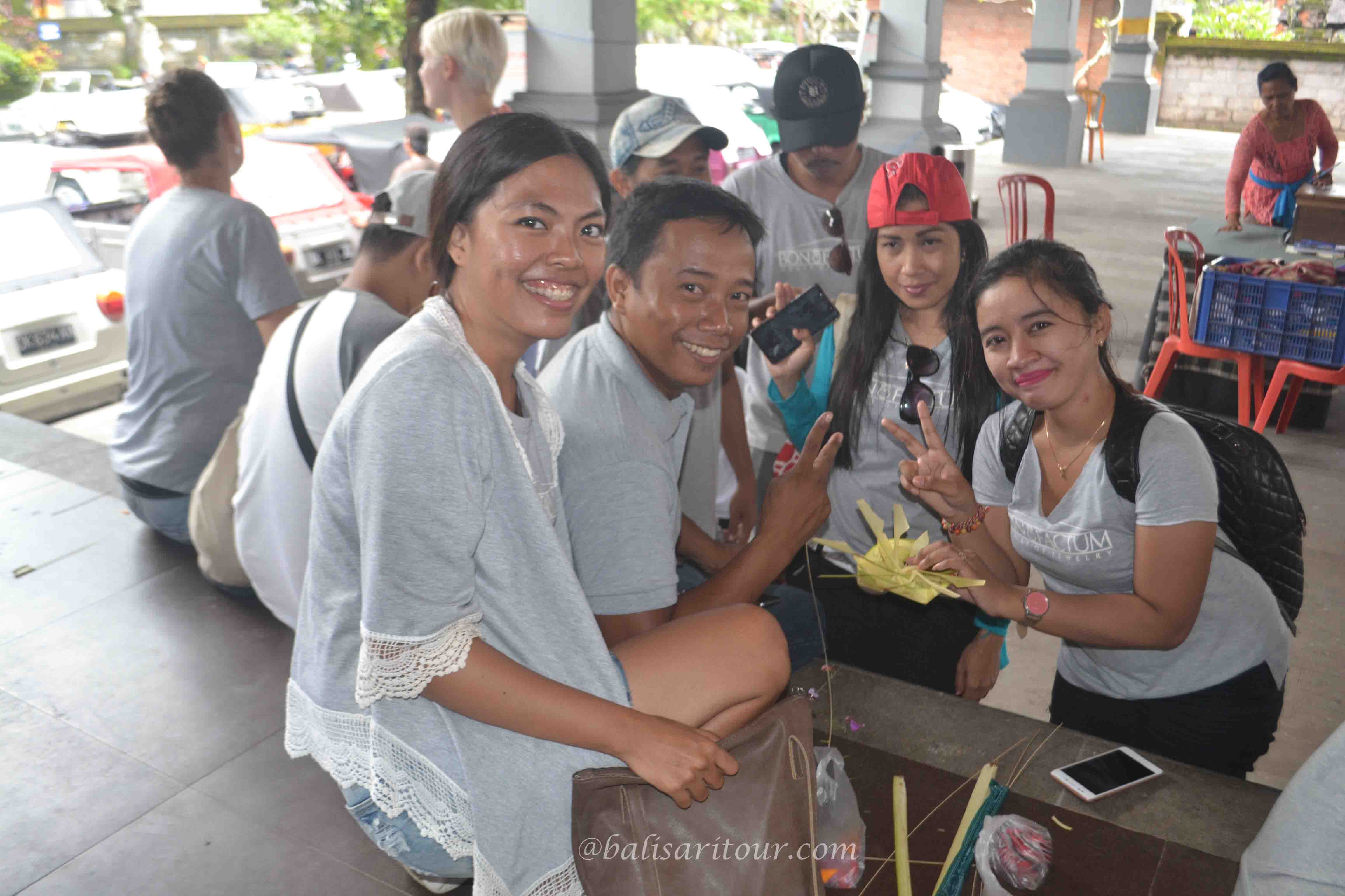 PT.Bonofactum@balisaritour.com