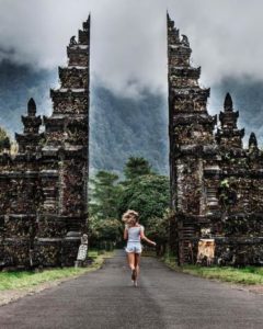 handaragate@balisaritour.com