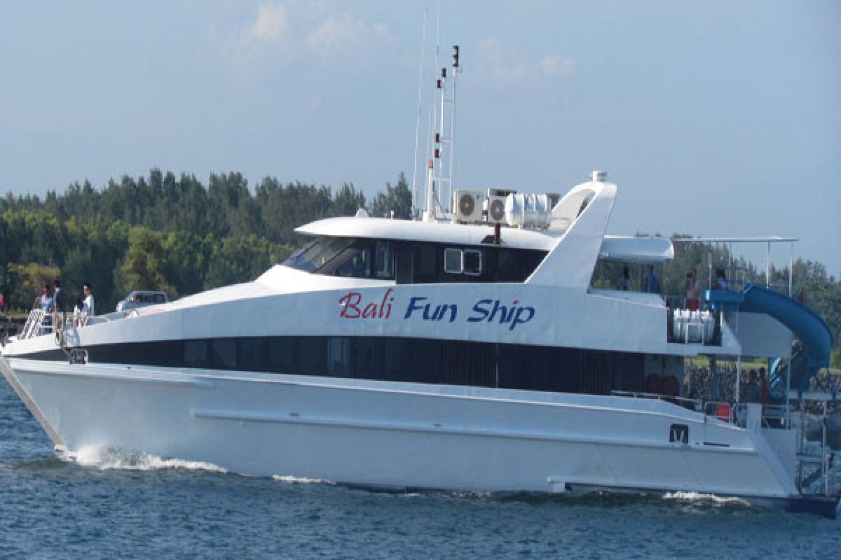 Bali Fun Ship Bali Sari Tour